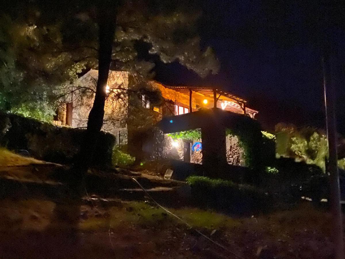 Вілла Casa Do Tojo E Rosmaninho Феррейра-ду-Зезере Екстер'єр фото